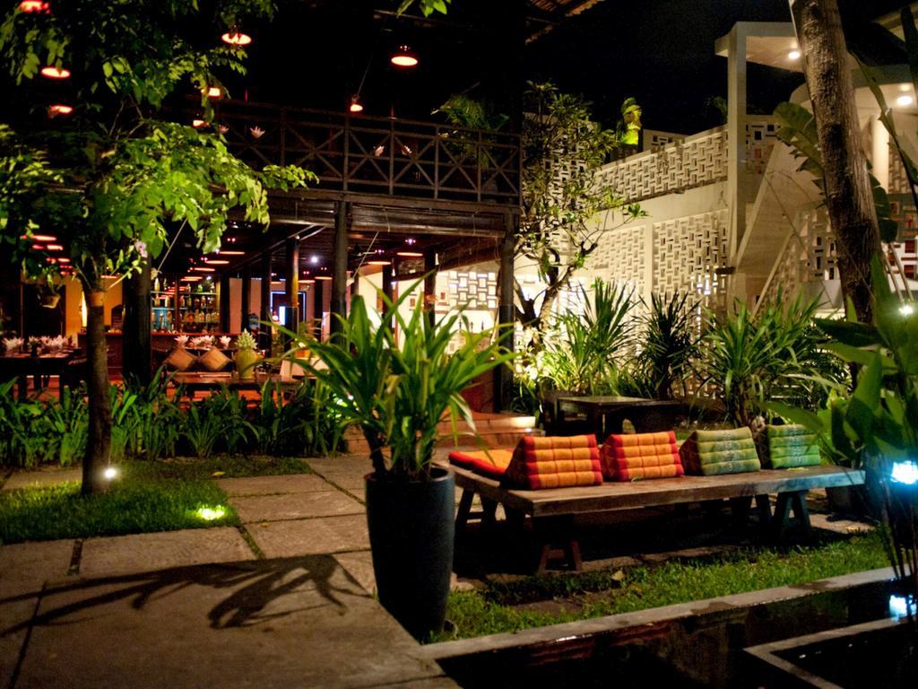 Comoda Casa Hotel シェムリアップ エクステリア 写真